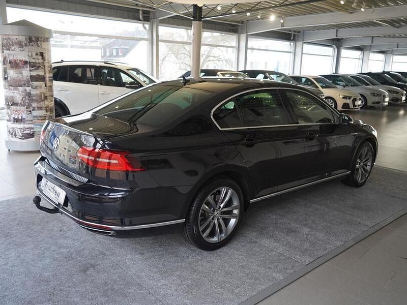Gebraucht VW Passat Highline 280 PS (205 kW) 2016 Deep black perleffekt (metallic) Limousine