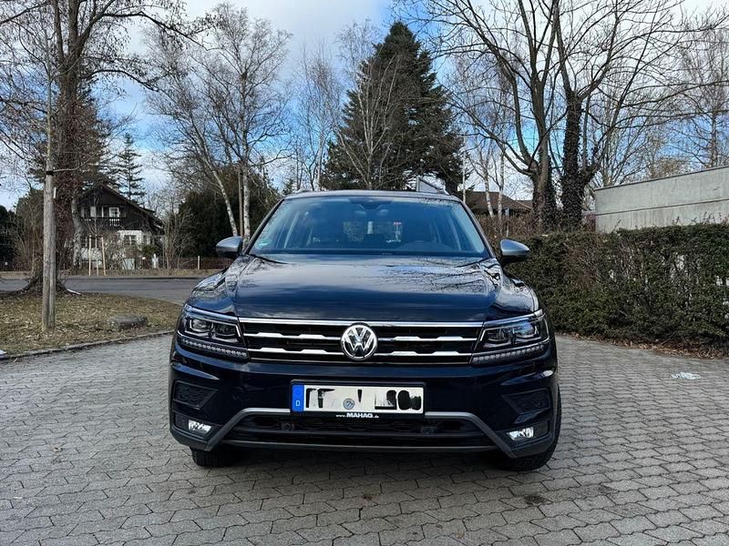 Gebraucht VW Tiguan Allspace 220 PS (161 kW) 2020 Schwarz SUV