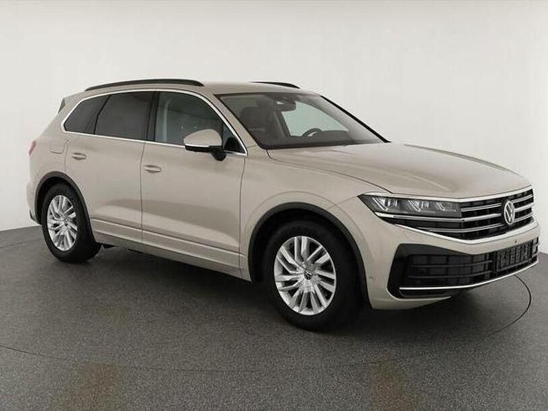 Beige Neu 2025 VW Touareg SUV | 70.520 € (Superpreis) - Bild 1/1
