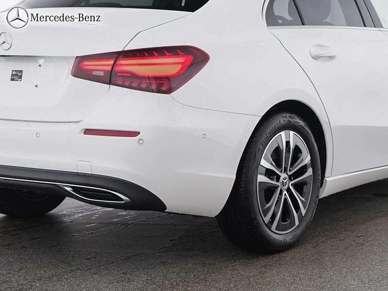 Gebraucht Mercedes A180 Progressive 136 PS (100 kW) 2024 Unilack polarweiß Limousine