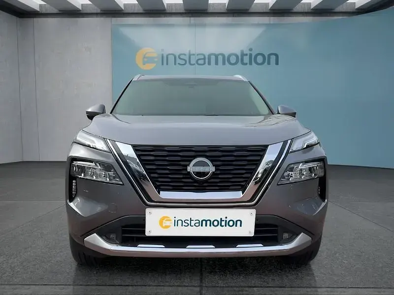 Neu Nissan X-Trail Tekna 163 PS (119 kW) 2025 Grau SUV