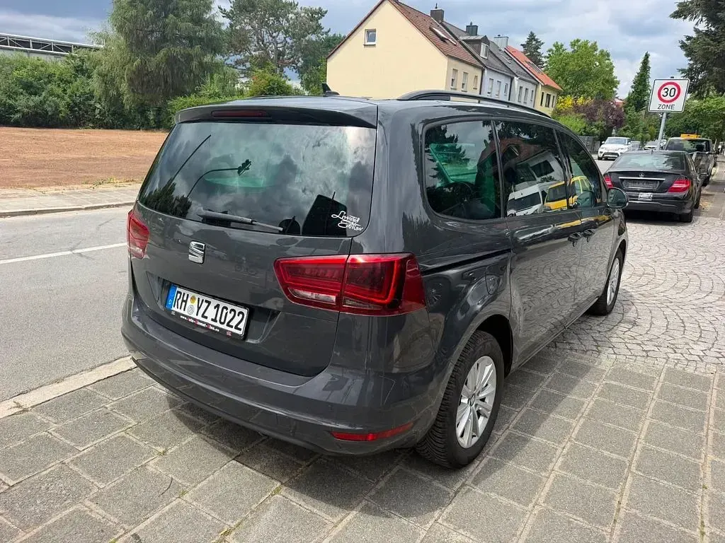 Gebraucht Seat Alhambra Style 177 PS (130 kW) 2020 Grau Van / Kleinbus