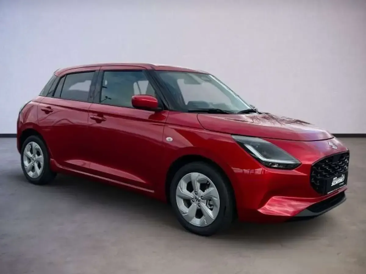 Neu Suzuki Swift Comfort 83 PS (61 kW) 2026 Rot Kleinwagen
