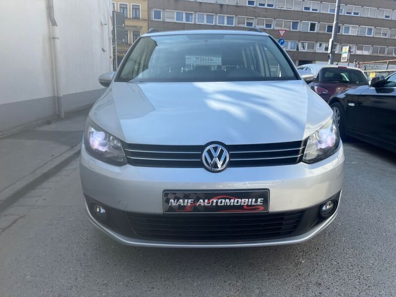 Silber Gebraucht 2012 VW Touran Van / Kleinbus | 4.299 € (Superpreis) - Bild 1/4