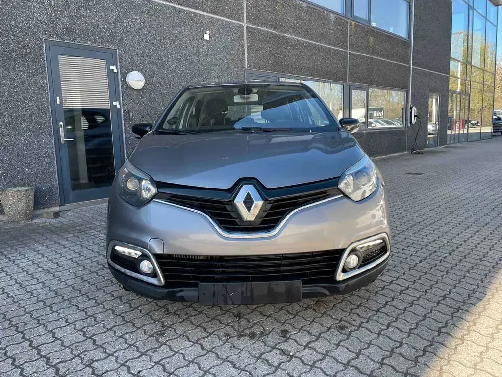 Usata Renault Captur Experience 90 CV (66 kW) 2015 Nero SUV