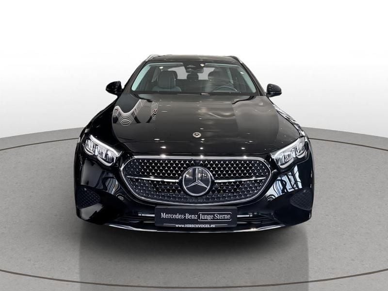 Gebraucht Mercedes E220 Avantgarde 197 PS (144 kW) 2025 Metalliclack obsidianschwarz (metallic) Kombi