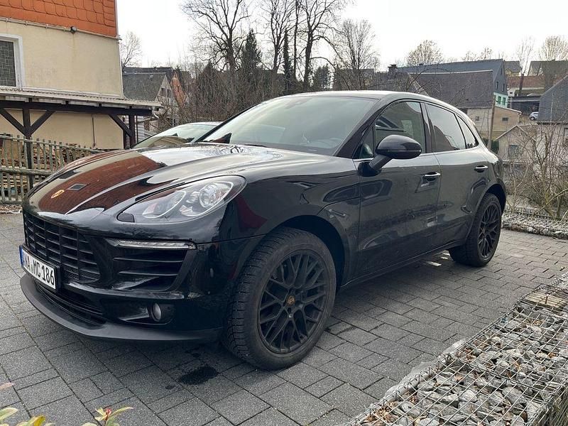 Gebraucht Porsche Macan 252 PS (185 kW) 2017 Schwarz SUV