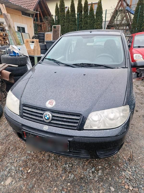 Schwarz Gebraucht 2004 Fiat Punto Kleinwagen | 650 € - Bild 1/4