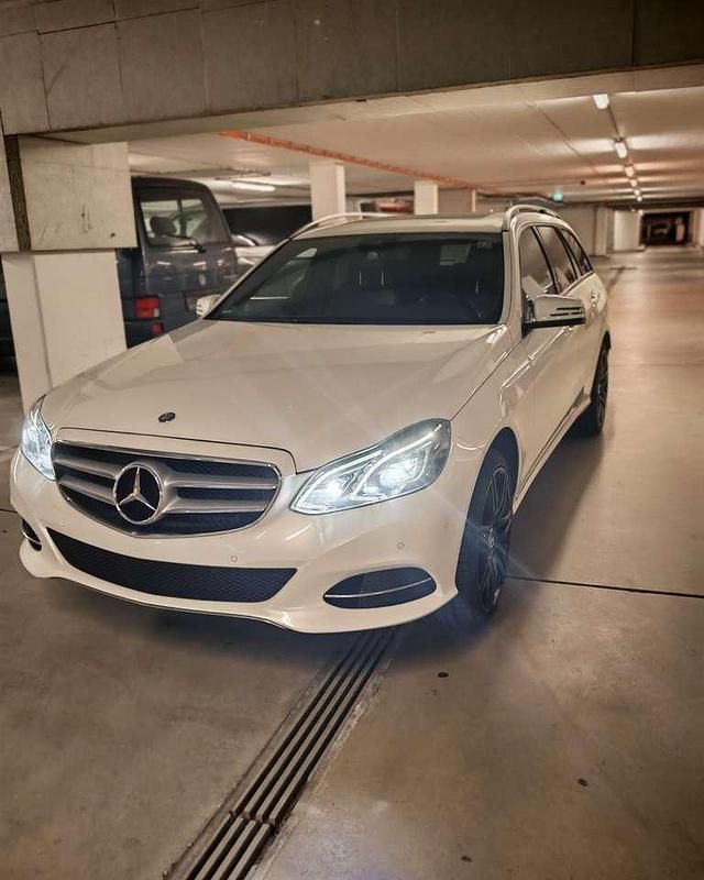 Gebraucht 2013 Mercedes E350 Avantgarde Kombi | 14.999 € (Fairer Preis) - Bild 1/4