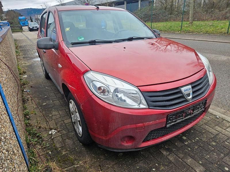 Gebraucht Dacia Sandero 75 PS (55 kW) 2010 Rot Limousine