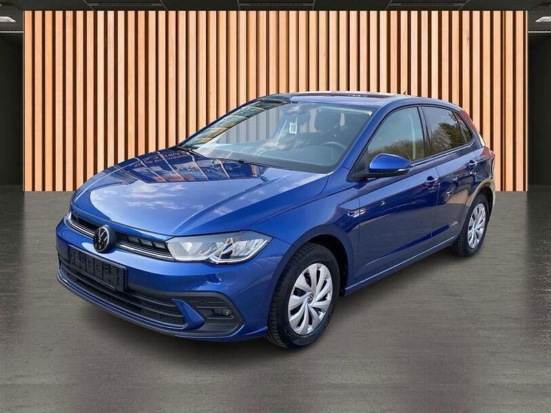 Gebraucht VW Polo Life 80 PS (58 kW) 2024 Blau reef blue metallic (metallic) Limousine