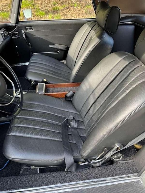 Gebraucht Mercedes SL280 170 PS (125 kW) 1969 Silber Cabrio