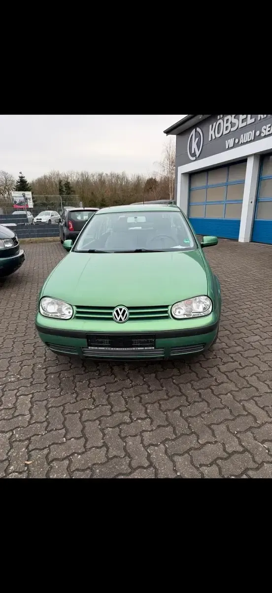 Gebraucht VW Golf IV 75 PS (55 kW) 2002 Grün Kleinwagen