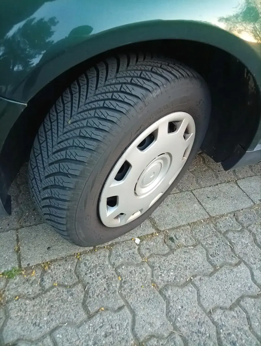Gebraucht VW Passat 125 PS (91 kW) 1997 Grün Limousine