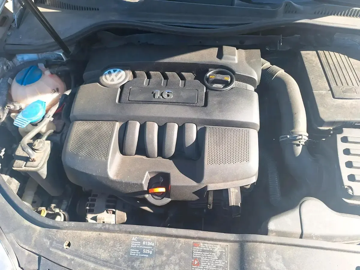 Gebraucht VW Jetta 102 PS (75 kW) 2006 Silber Limousine