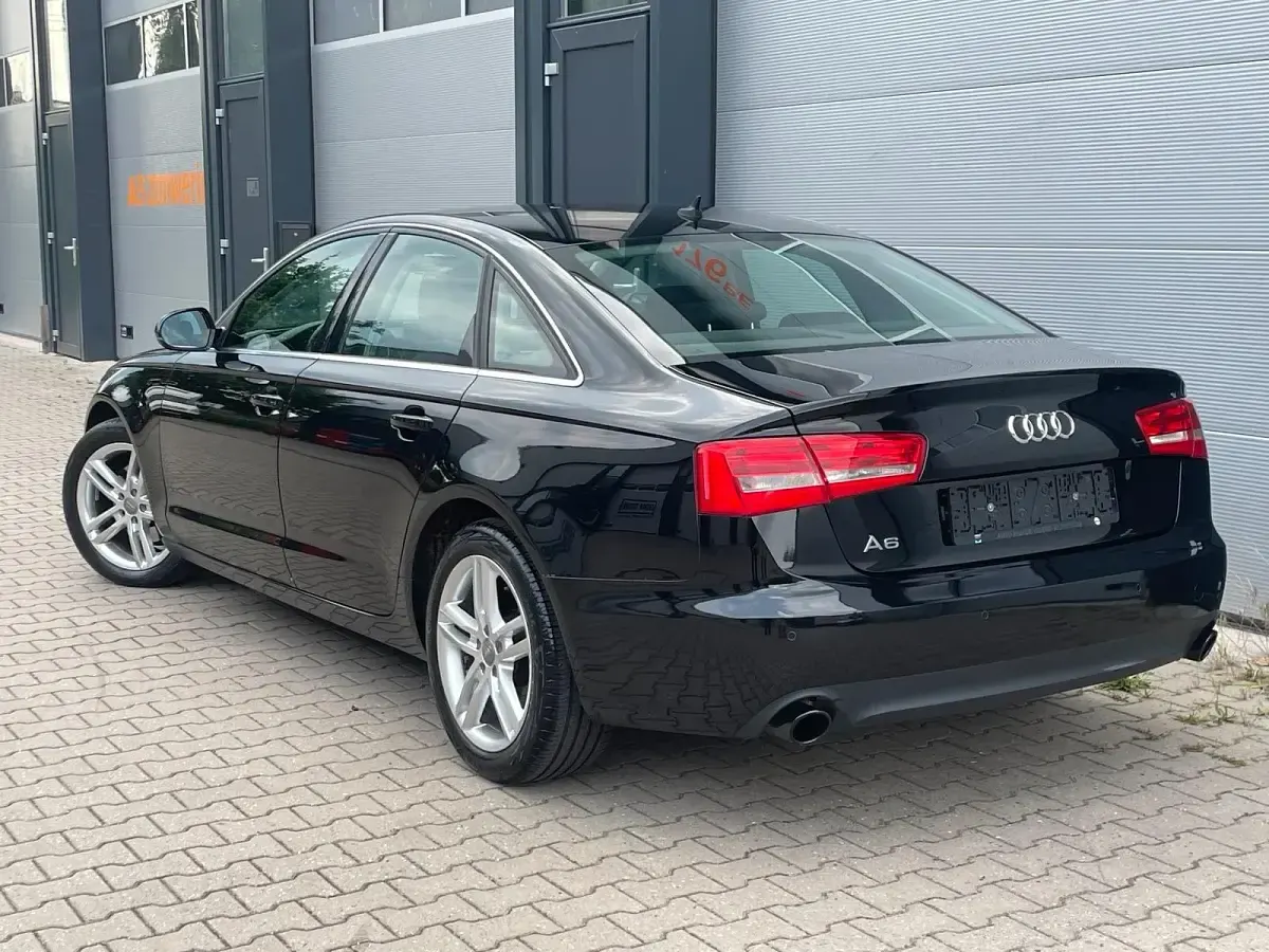 Gebraucht Audi A6 Comfort 204 PS (150 kW) 2012 Schwarz Limousine