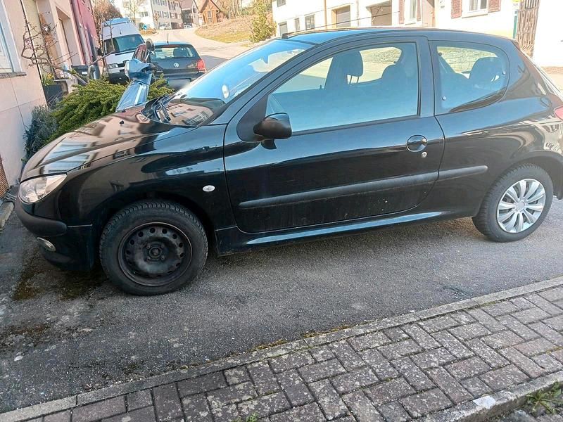 Gebraucht Peugeot 206 55 PS (40 kW) 2003 Schwarz Kleinwagen