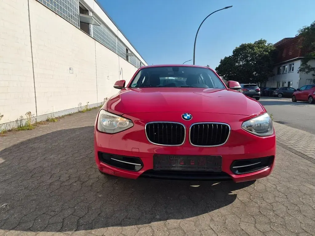Gebraucht BMW 120 Sport Line 184 PS (135 kW) 2012 Rot Kleinwagen