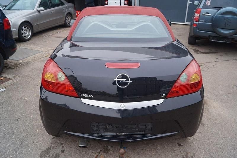 Gebraucht Opel Tigra Edition 125 PS (91 kW) 2008 Schwarz Cabrio