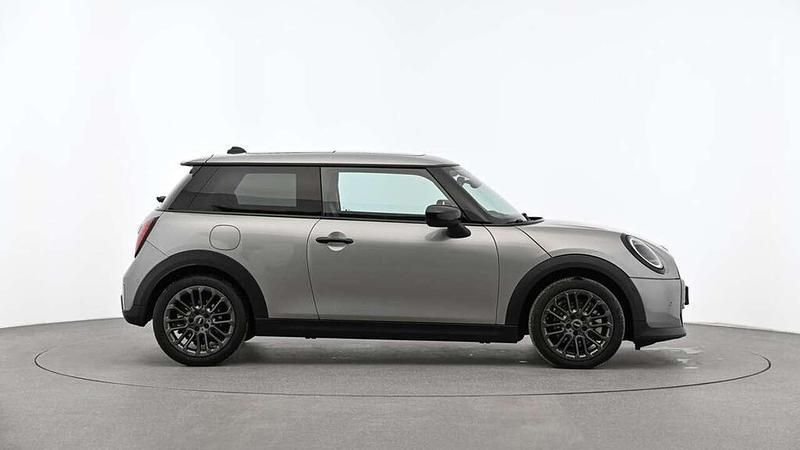 Second-hand Mini Cooper Classic 156 CP (114 kW) 2024 Gri Hatchback