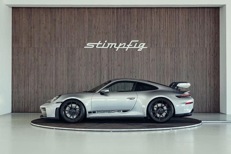 Neu Porsche 992 510 PS (375 kW) 2025 Silber