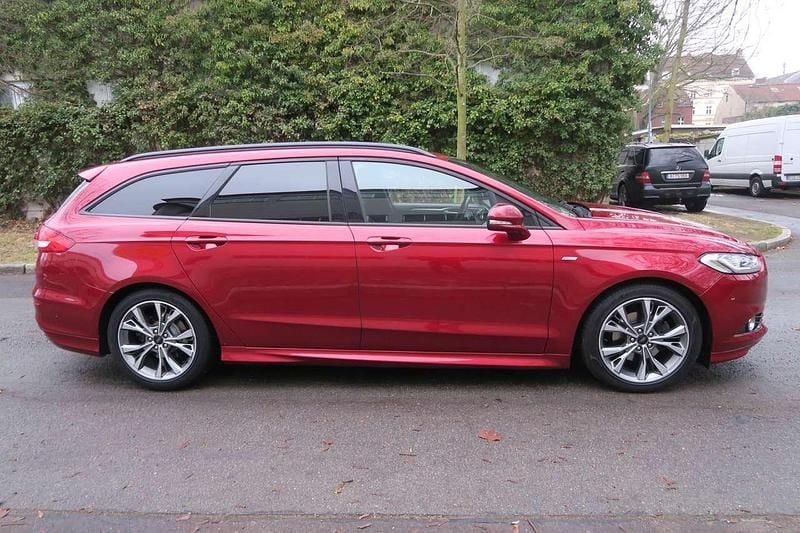 Gebraucht Ford Mondeo ST-Line 165 PS (121 kW) 2018 Rot Kombi