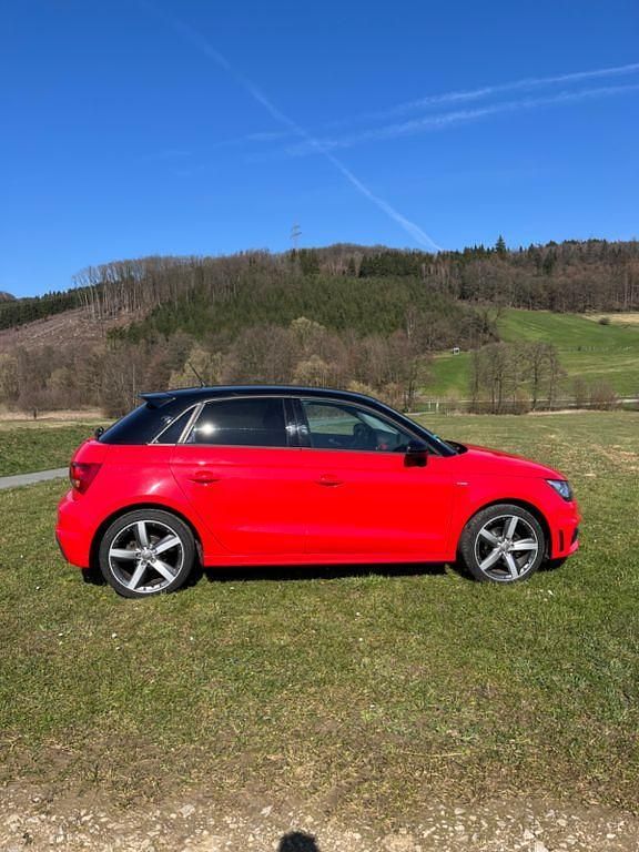 Gebraucht Audi A1 Sportback Exclusive 86 PS (63 kW) 2015 Rot Kleinwagen