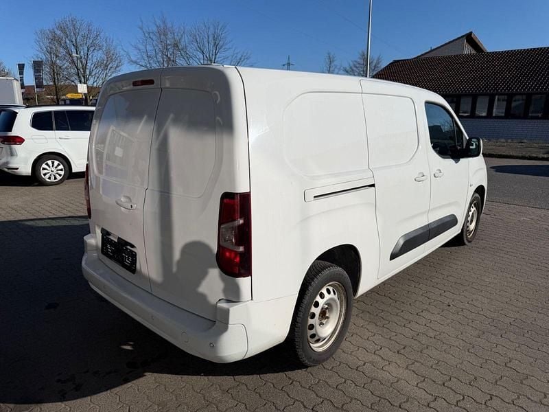 Gebraucht Opel Combo Edition 131 PS (96 kW) 2021 Weiß Van / Kleinbus