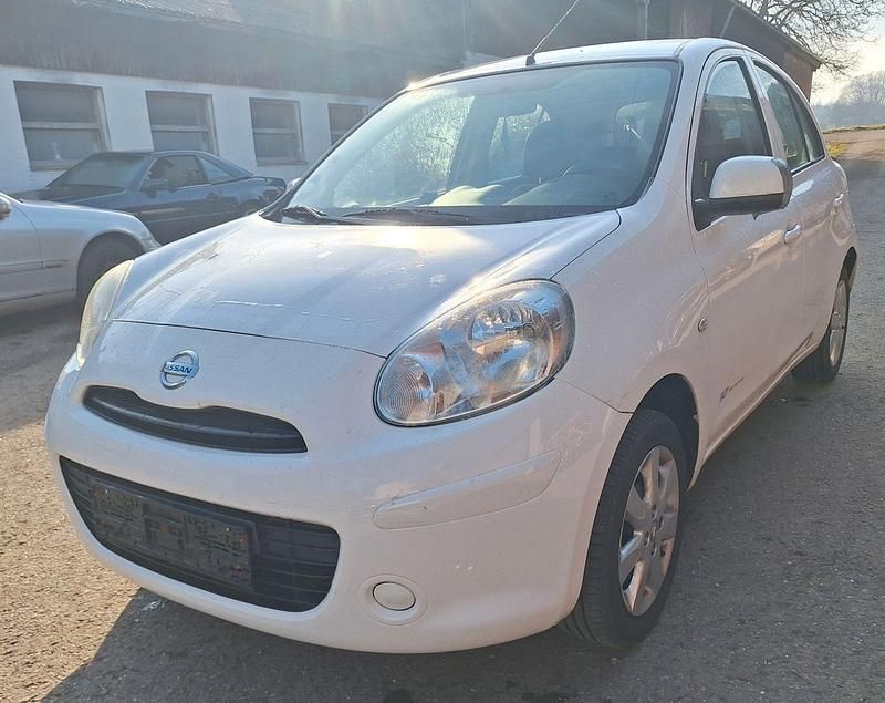Gebraucht Nissan Micra 80 PS (58 kW) 2013 Weiß Kleinwagen