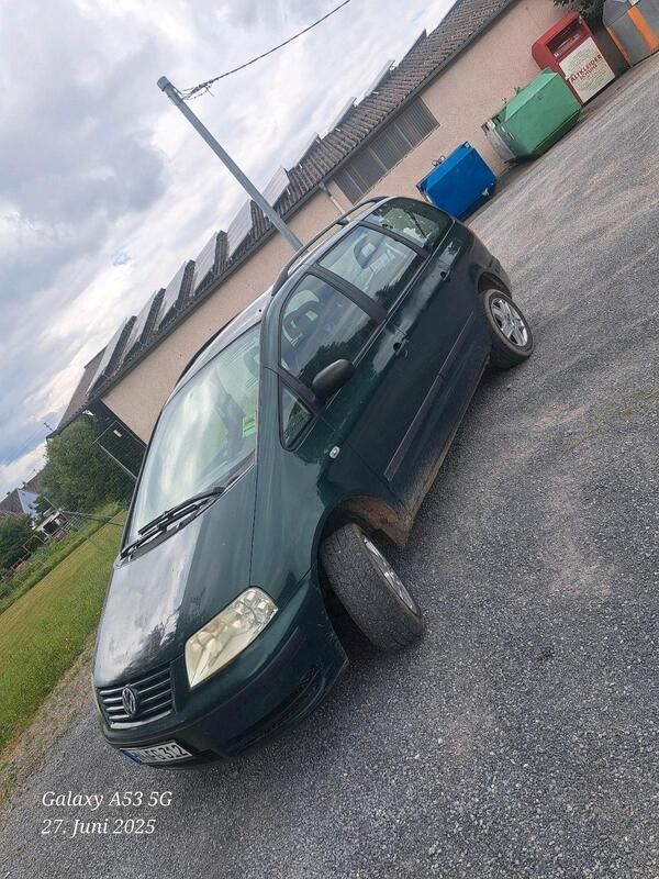 Grün Gebraucht 2004 VW Sharan Van / Kleinbus | 1.800 € (Guter Preis) - Bild 1/4