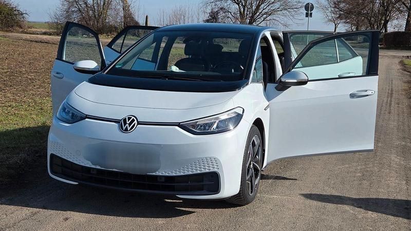 Gebraucht VW ID.3 Pro 150 kW (204 PS) 2023 Weiß Kleinwagen