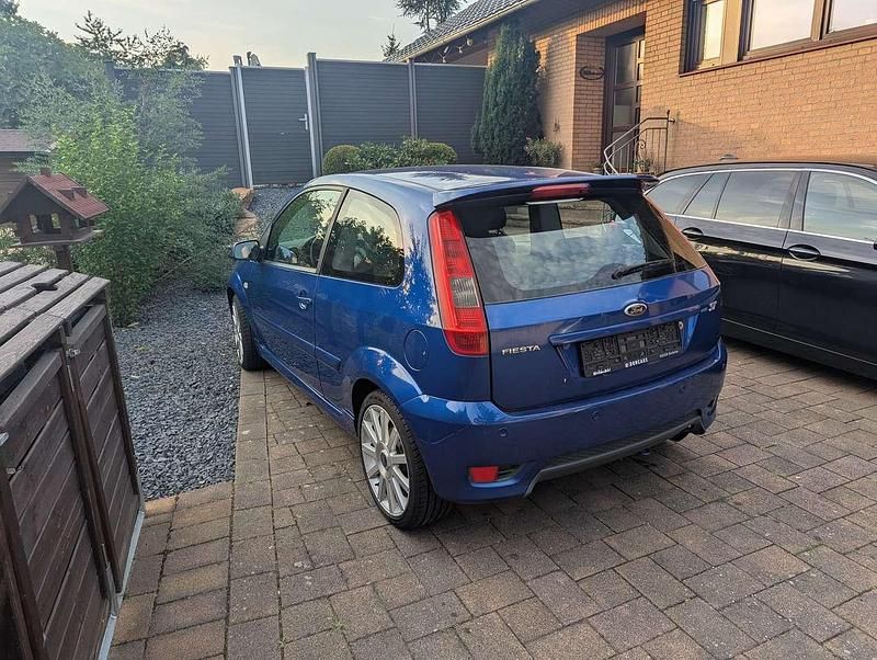 Gebraucht Ford Fiesta ST 150 PS (110 kW) 2005 Blau Limousine