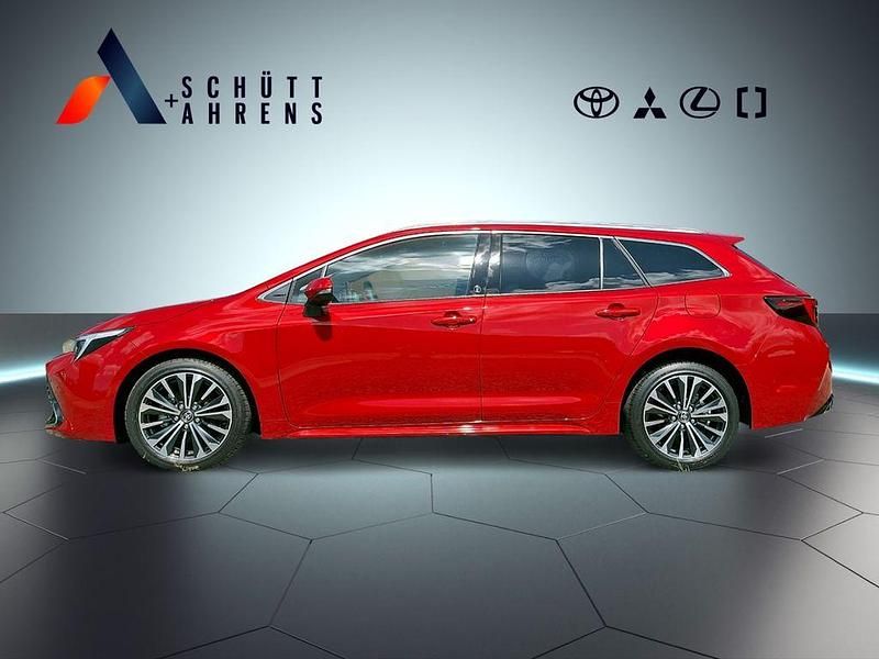 Gebraucht Toyota Corolla Team 141 PS (103 kW) 2024 Rot Limousine