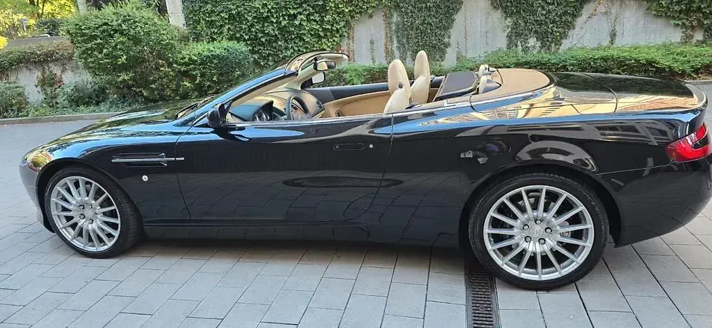 Gebraucht Aston Martin DB9 476 PS (350 kW) 2009 Schwarz Cabrio