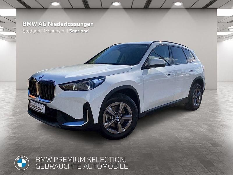 Weiß Gebraucht 2024 BMW X1 Efficient Dynamics SUV | 38.801 € (Fairer Preis) - Bild 1/4