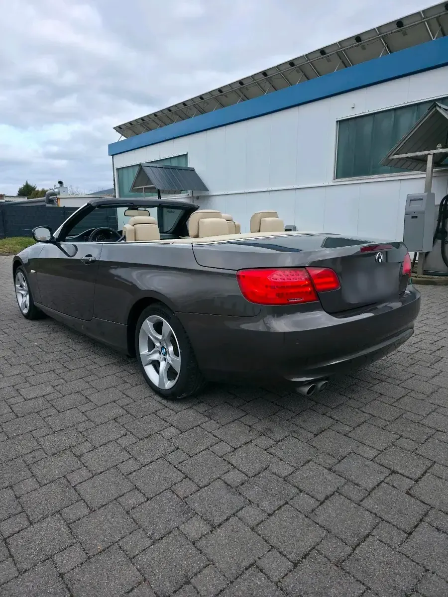 Używany BMW 325 Cabriolet 204 KM (150 kW) 2010 Andere farben Kabriolet