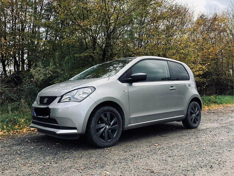 Gebraucht Seat Mii CONNECT 60 PS (44 kW) 2016 Grau Kleinwagen