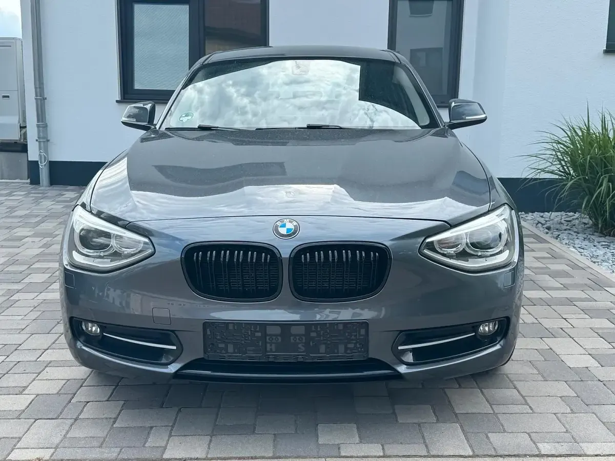 Gebraucht BMW 114 Sport Line 95 PS (69 kW) 2013 Grau Kleinwagen