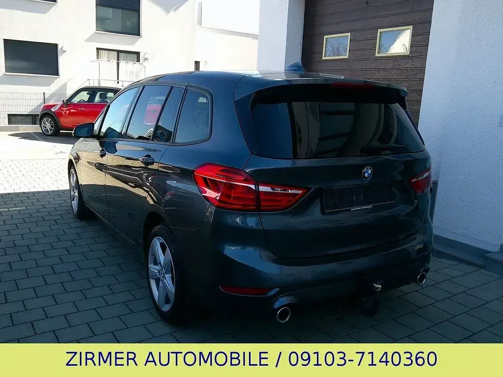 Gebraucht BMW 220 Gran Tourer Advantage 190 PS (139 kW) 2021 Grau Van / Kleinbus