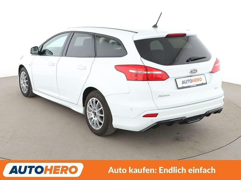 Gebraucht Ford Focus ST-Line 125 PS (91 kW) 2018 Weiß Kombi