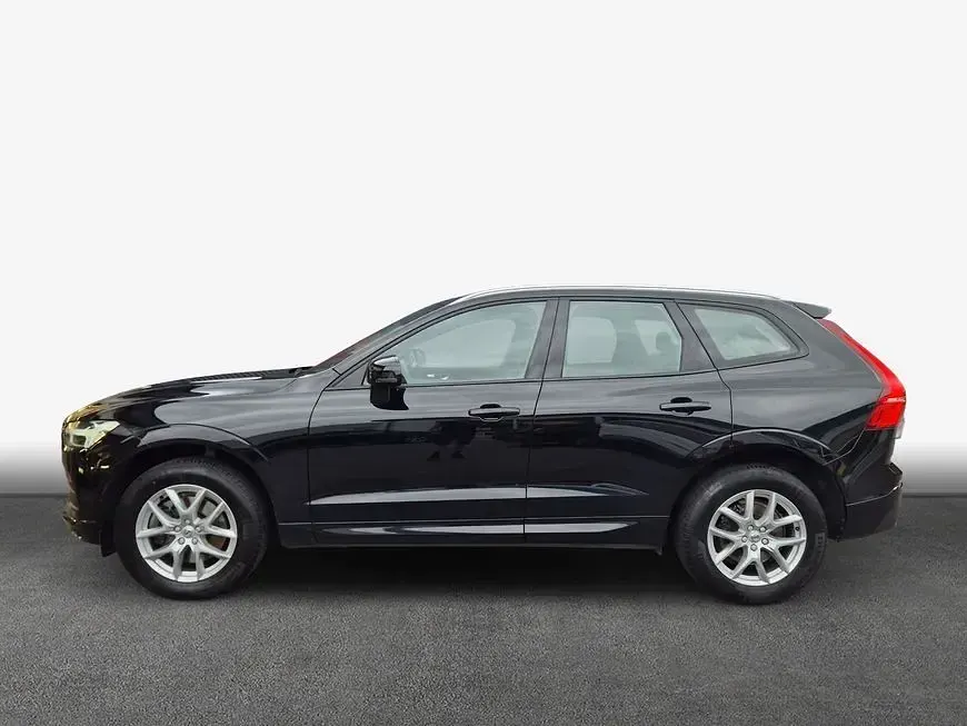 Gebraucht Volvo XC60 Momentum 150 PS (110 kW) 2019 Onyx schwarzmetallic SUV