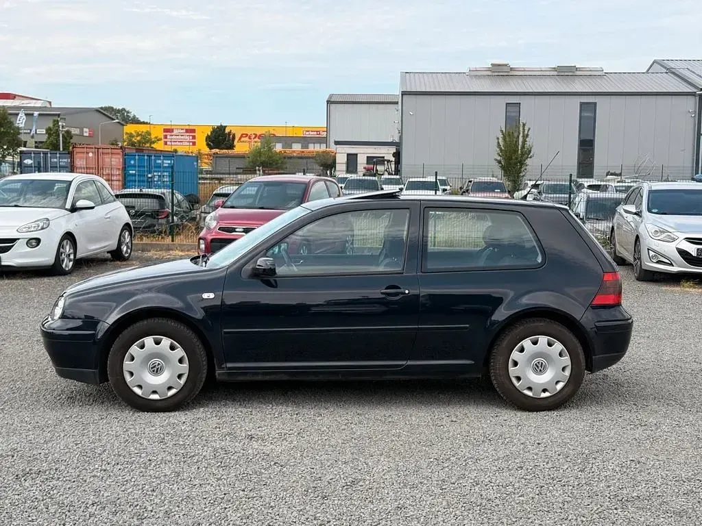 Gebraucht VW Golf IV Edition 105 PS (77 kW) 2001 Blau Limousine