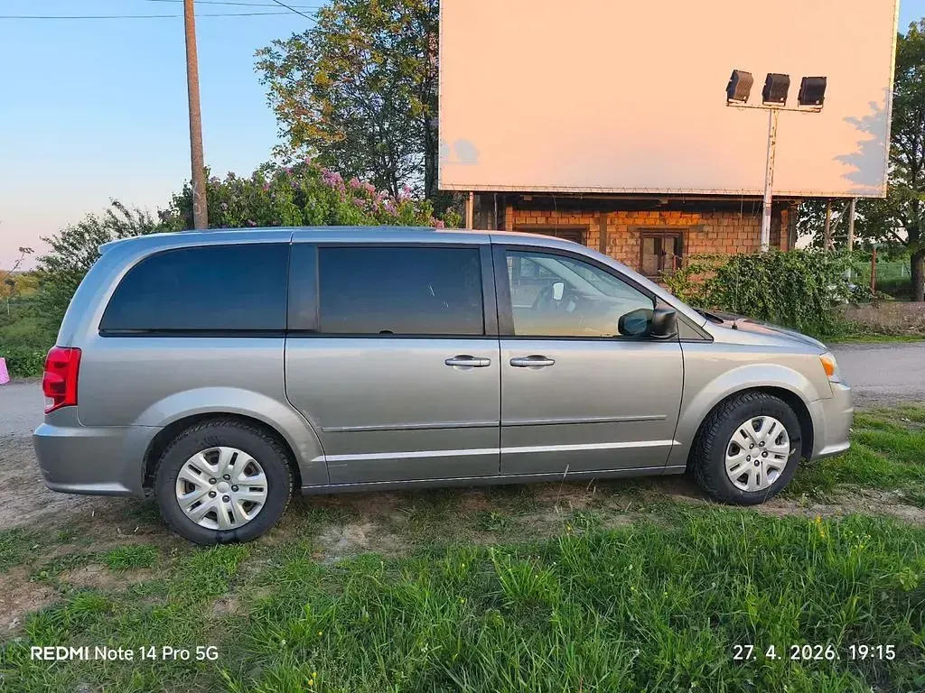 Gebraucht Dodge Grand Caravan 275 PS (202 kW) 2015 Grau Van / Kleinbus