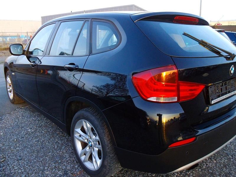 Gebraucht BMW X1 150 PS (110 kW) 2011 Schwarz SUV