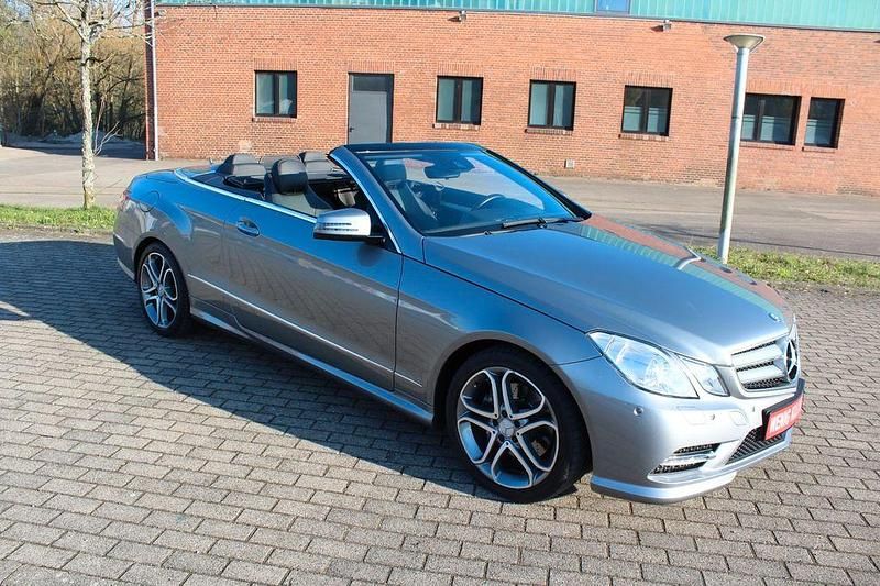 Gebraucht Mercedes E250 AMG 204 PS (150 kW) 2013 Silber Cabrio