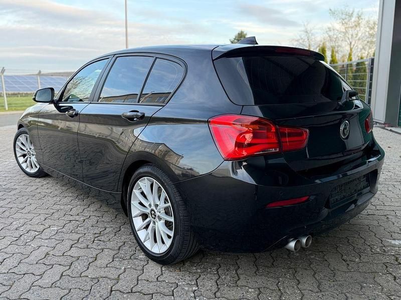 Gebraucht BMW 120 Advantage 190 PS (139 kW) 2015 Schwarz Kleinwagen