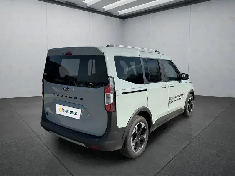 Gebraucht Ford Tourneo Courier 100 kW (136 PS) 2025 Grau Van / Kleinbus