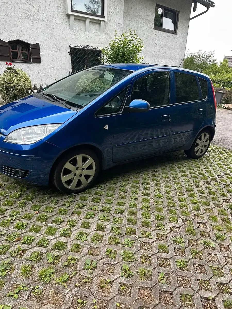 Gebraucht Mitsubishi Colt Motion 95 PS (69 kW) 2007 Blau Kleinwagen
