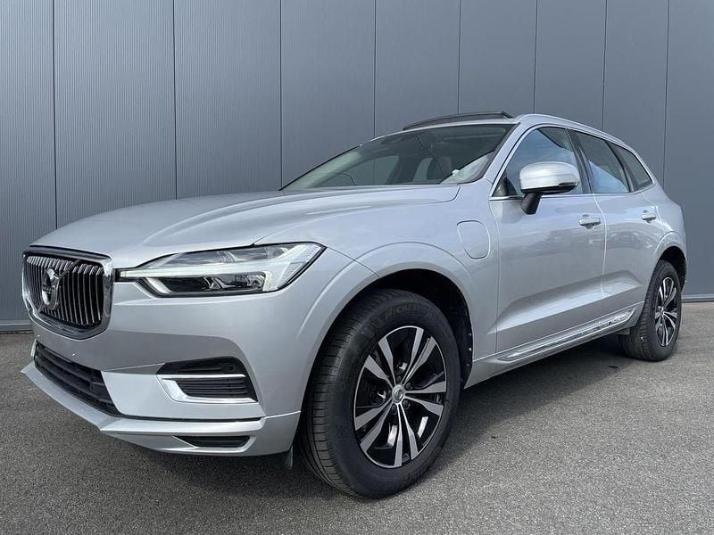 Silber Gebraucht 2020 Volvo XC60 Business Edition SUV | 29.950 € (Superpreis) - Bild 1/4