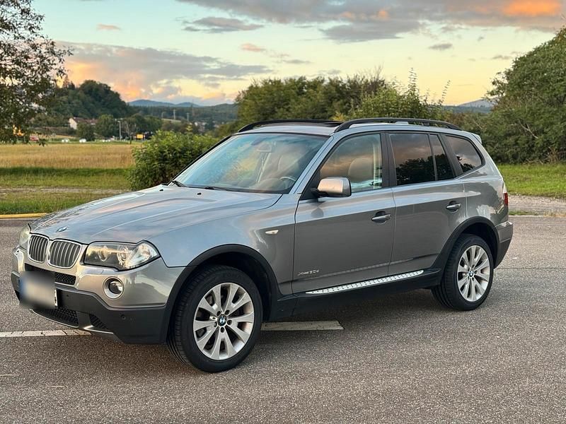 Grau Gebraucht 2009 BMW X3 SUV | 5.500 € - Bild 1/4